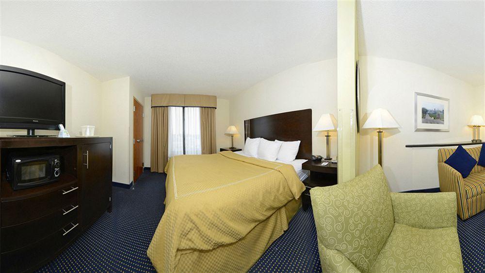 Comfort Suites Lancaster Amish Country Smoketown  Εξωτερικό φωτογραφία