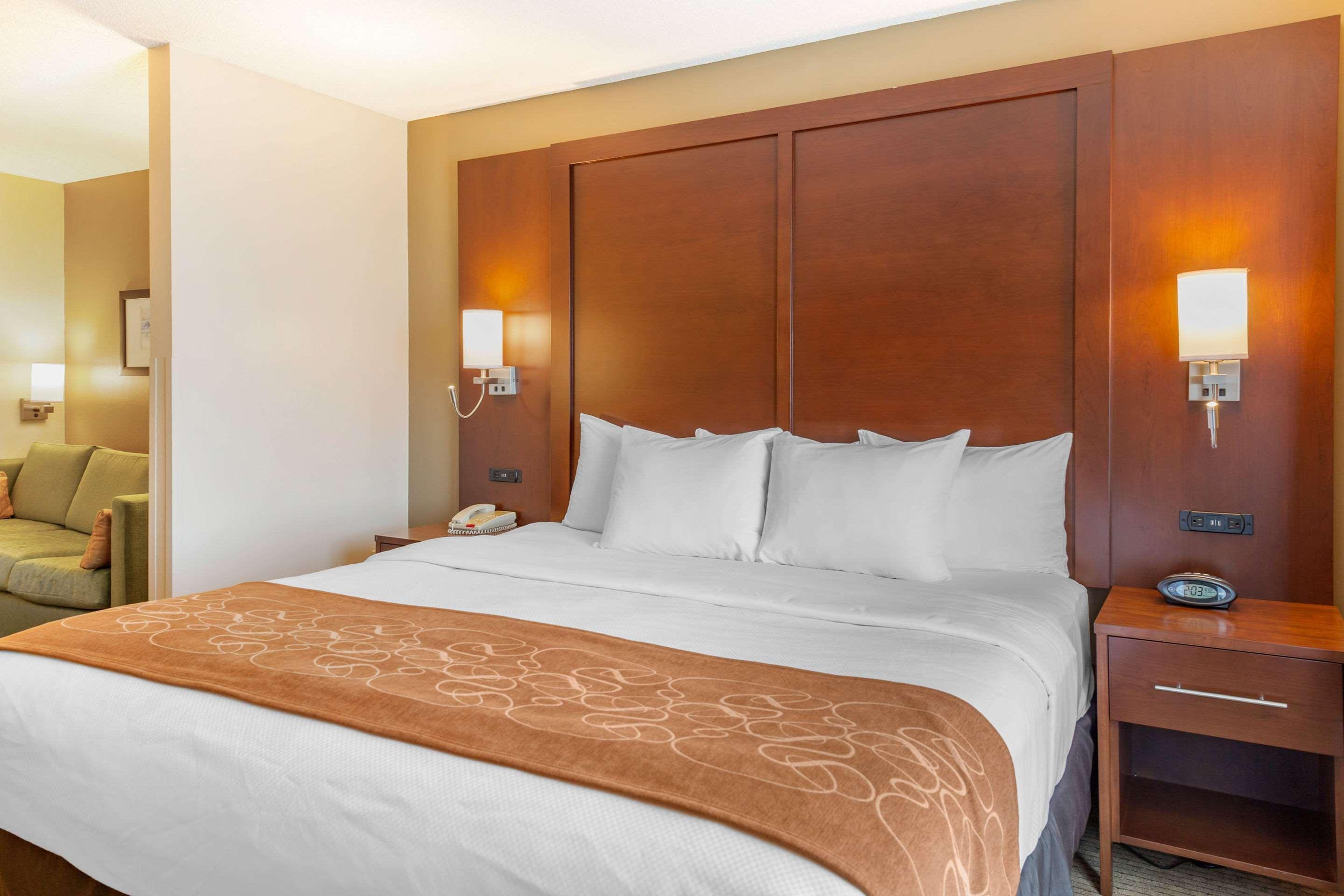 Comfort Suites Lancaster Amish Country Smoketown  Εξωτερικό φωτογραφία