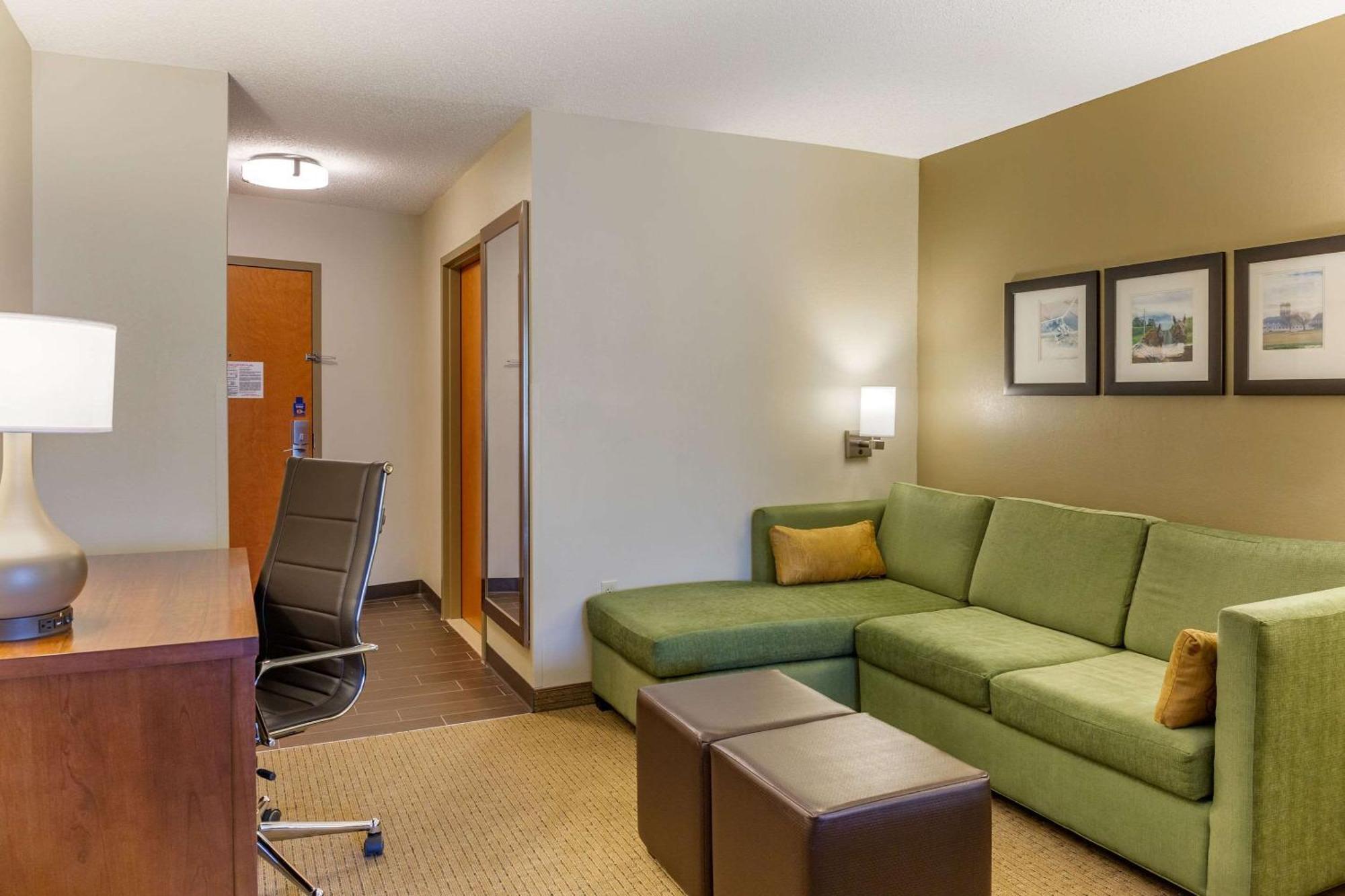 Comfort Suites Lancaster Amish Country Smoketown  Εξωτερικό φωτογραφία