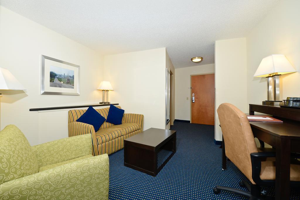 Comfort Suites Lancaster Amish Country Smoketown  Εξωτερικό φωτογραφία